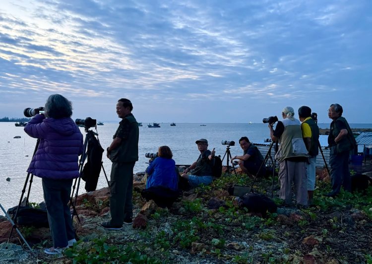 CLB NHIẾP ẢNH NGƯỜI CAO TUỔI TỔ CHỨC ĐI SÁNG TÁC KIÊN GIANG