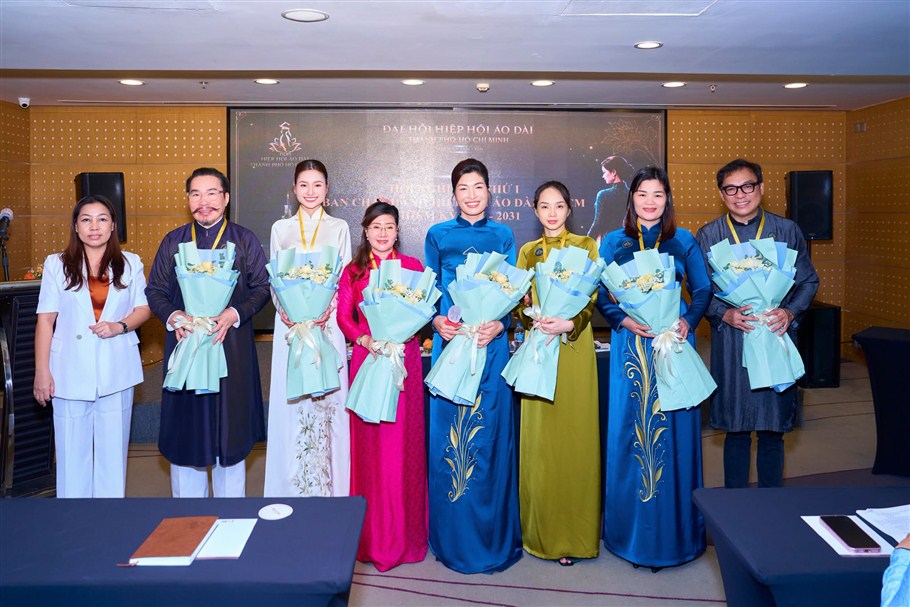 CHÚC MỪNG ĐẠI HỘI HIỆP HỘI ÁO DÀI TP. HỒ CHÍ MINH LẦN THỨ I THÀNH CÔNG TỐT ĐẸP