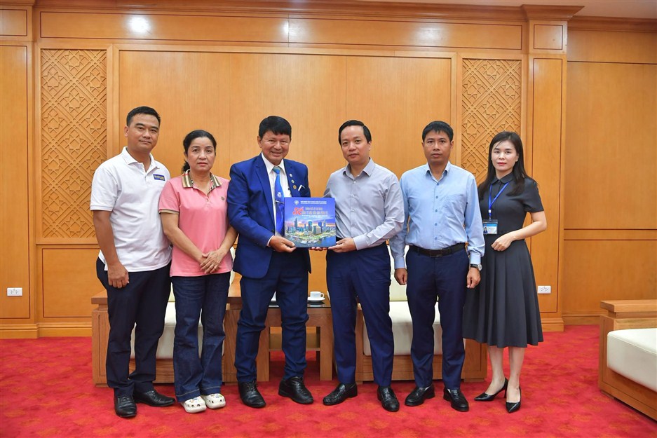 CHỦ TỊCH UBND TỈNH CAO BẰNG LÊ HẢI HÒA GẶP GỠ ĐOÀN KHẢO SÁT CỦA HOPA