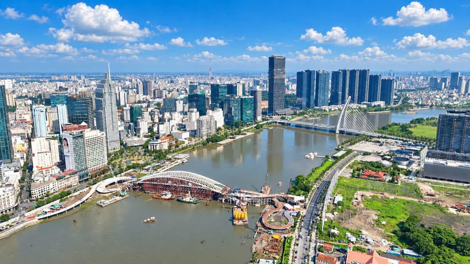 CẦU ĐI BỘ QUA SÔNG SÀI GÒN, NHỊP CẦU KẾT NỐI QUÁ KHỨ, HIỆN TẠI VÀ TƯƠNG LAI